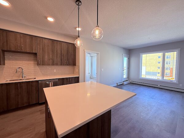 Calgary 2 + Den bedrooms Condo Unit for rent. Property photo: 638268-3