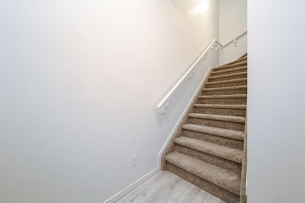 Edmonton 3 bedrooms Townhouse for rent. Property photo: 638296-3