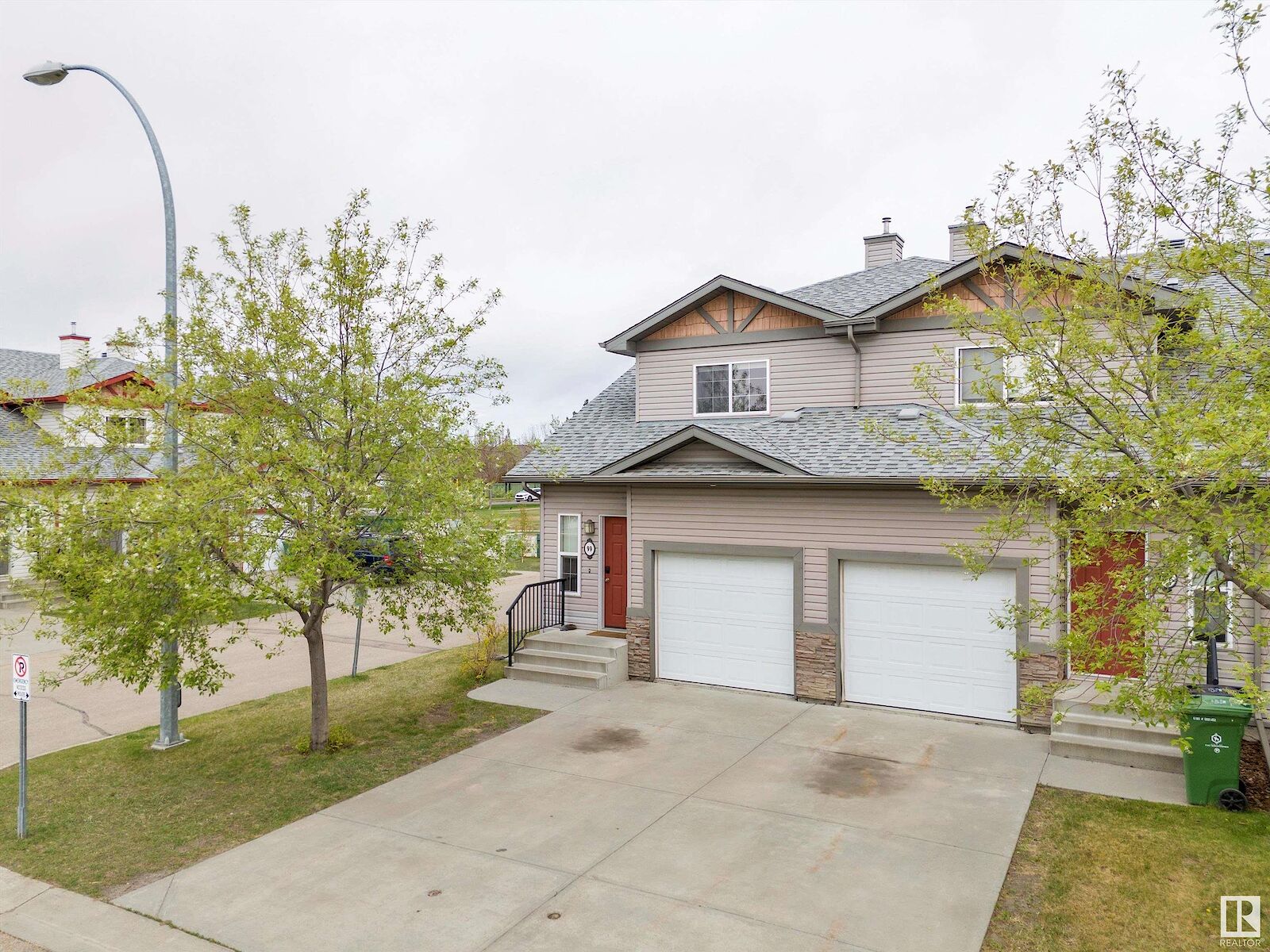 Fort Saskatchewan 2 bedrooms Townhouse for rent. Property photo: 638299-1