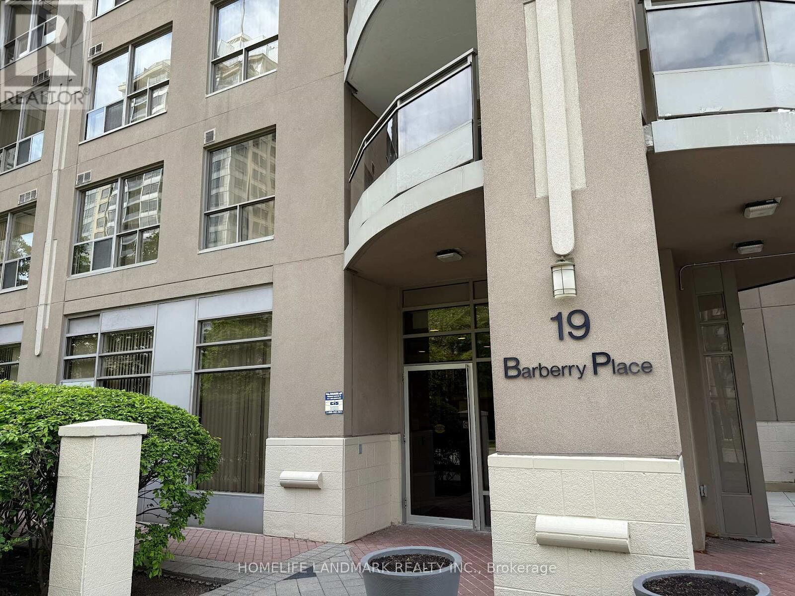 Toronto 2 bedrooms Apartment for rent. Property photo: 638307-1