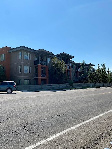 Calgary 1 bedroom Condo Unit for rent. Property photo: 638359-3