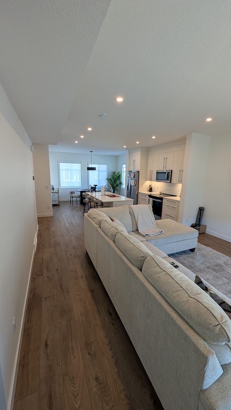 Calgary 3 bedrooms Townhouse for rent. Property photo: 638373-1