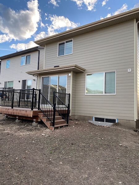 Calgary 4 bedrooms House for rent. Property photo: 638471-2
