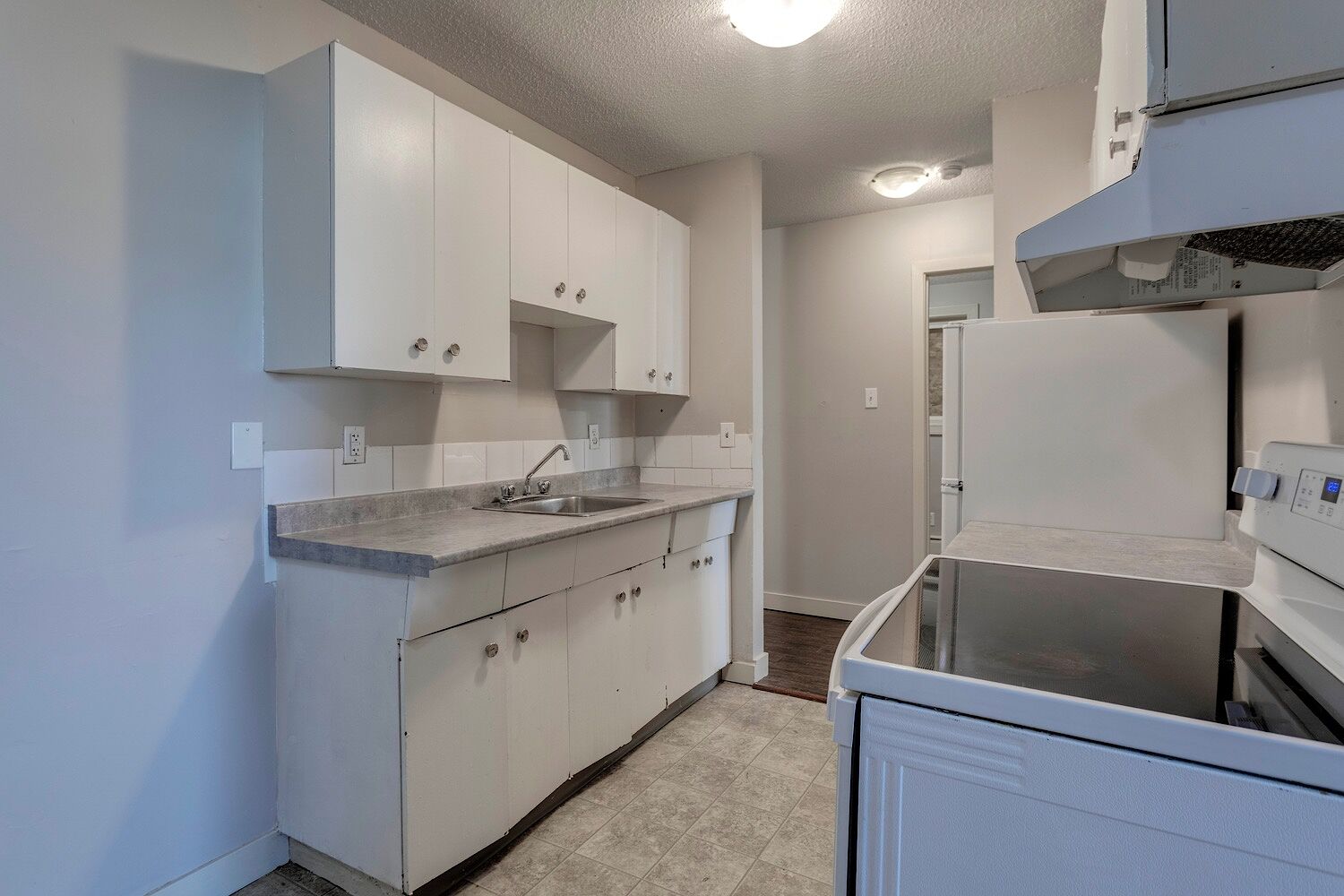 Edmonton 2 bedrooms Apartment for rent. Property photo: 638525-1