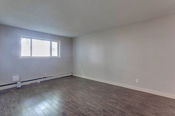 Edmonton 2 bedrooms Apartment for rent. Property photo: 638525-2