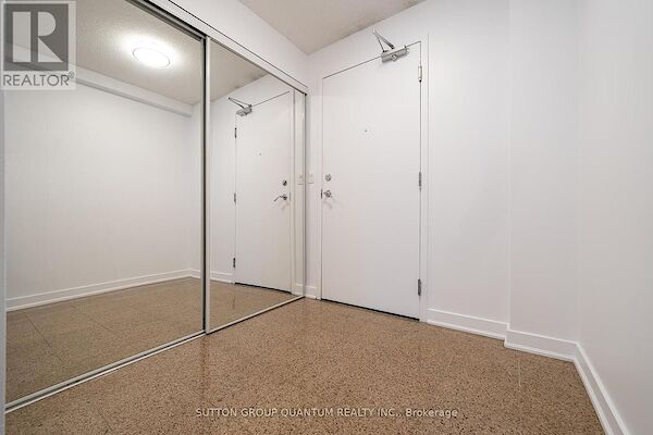 Toronto 3 bedrooms Apartment for rent. Property photo: 638541-3
