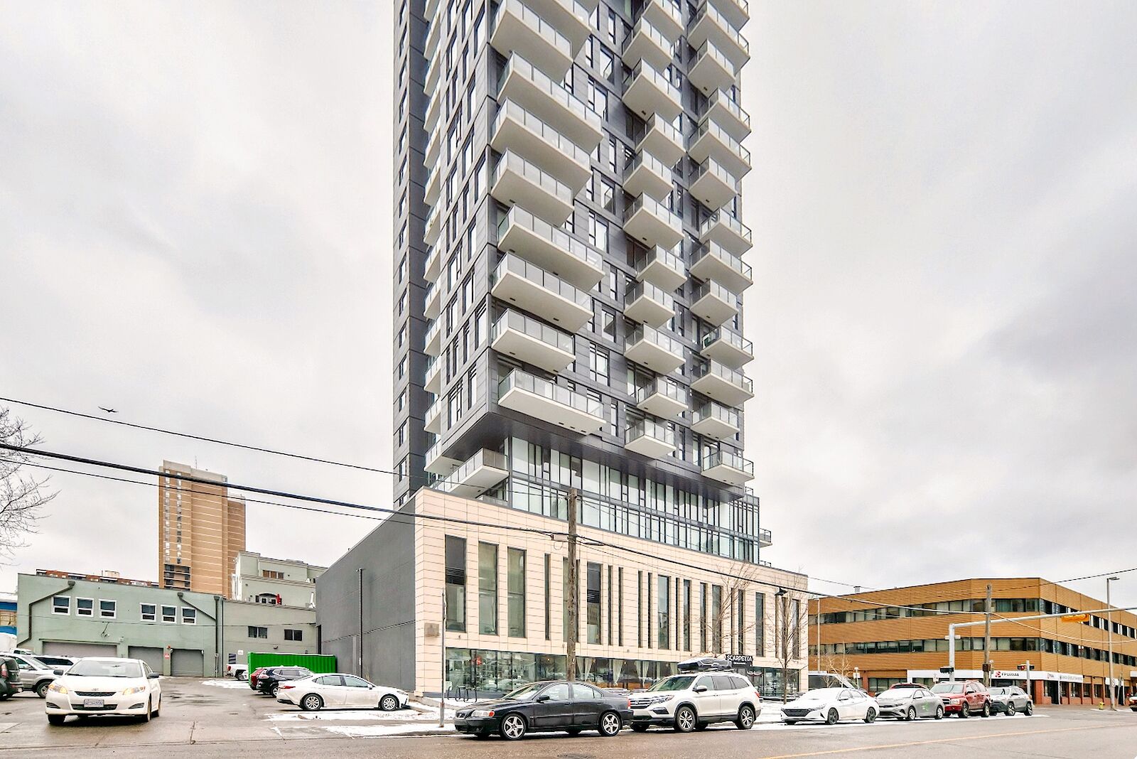 Calgary 1 bedroom Condo Unit for rent. Property photo: 638564-1