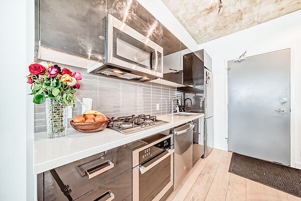 Calgary 1 bedroom Condo Unit for rent. Property photo: 638564-3