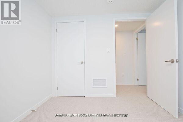Toronto 2 bedrooms Townhouse for rent. Property photo: 638635-3
