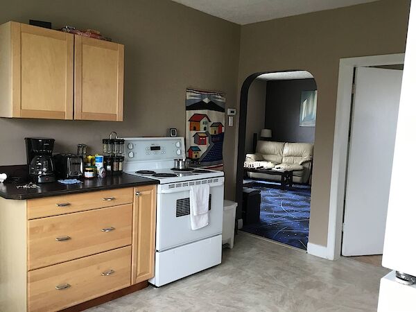 Bowden 2 bedrooms Main Floor for rent. Property photo: 638738-3
