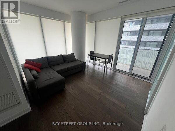 Toronto 2 bedrooms Apartment for rent. Property photo: 638755-2