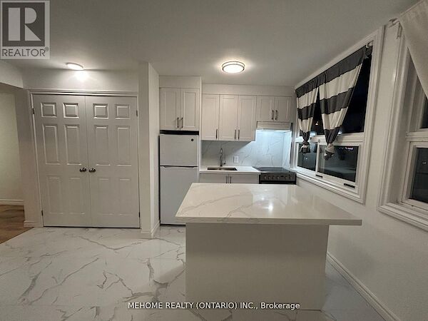 Toronto 1 bedroom Townhouse for rent. Property photo: 638757-3