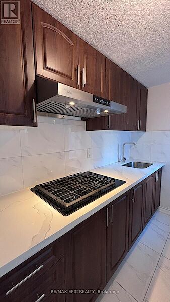 Toronto 3 bedrooms House for rent. Property photo: 638772-3