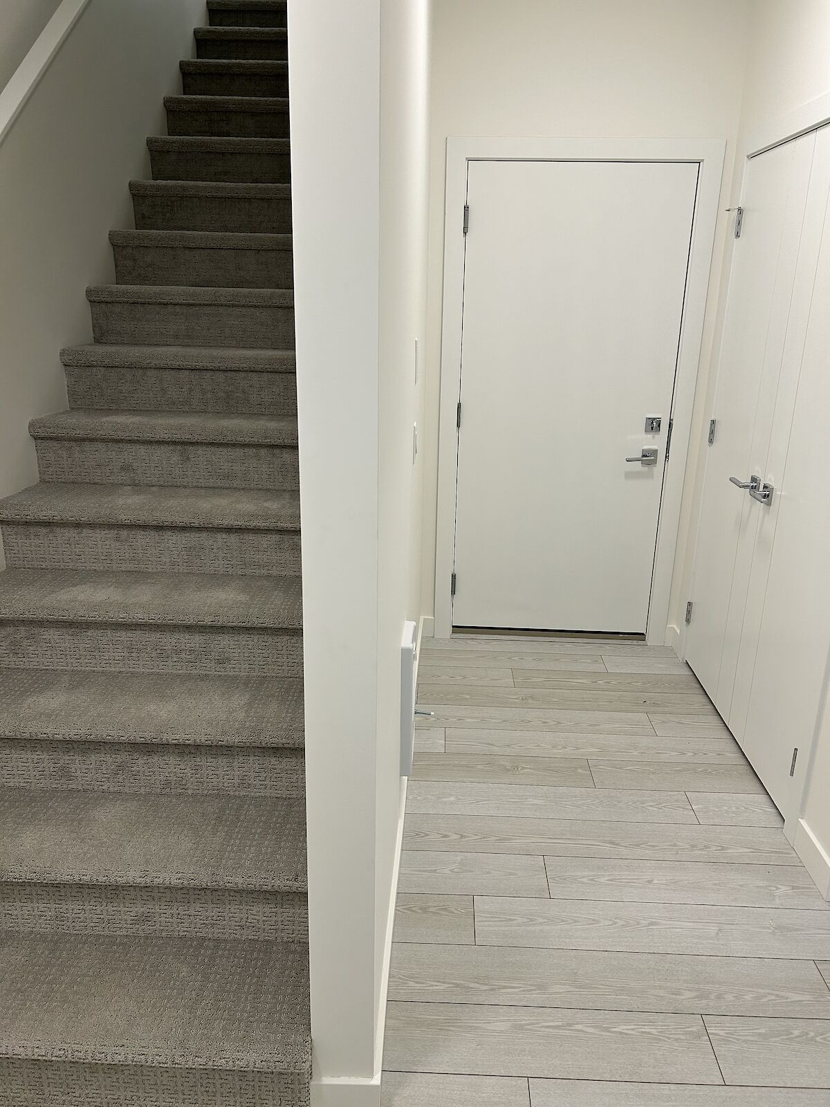 Calgary 3 + Den bedrooms Townhouse for rent. Property photo: 638785-1
