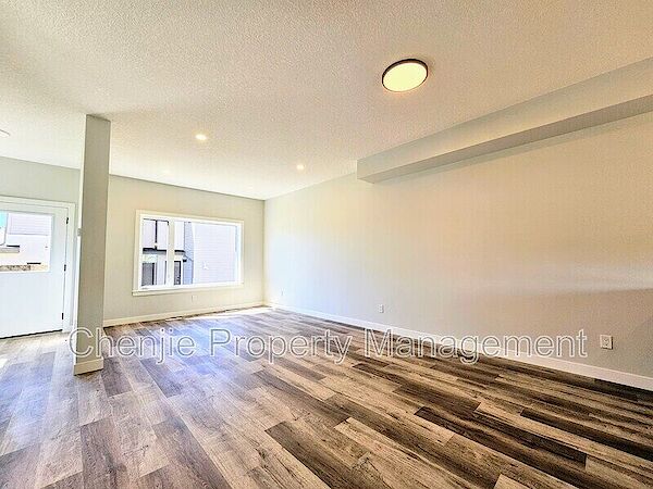 Edmonton 3 bedrooms House for rent. Property photo: 638854-3