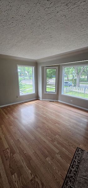 Edmonton 2 bedrooms Main Floor for rent. Property photo: 638871-2