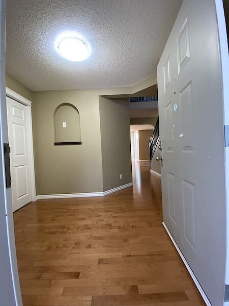 Calgary 3 + Den bedrooms House for rent. Property photo: 638929-2