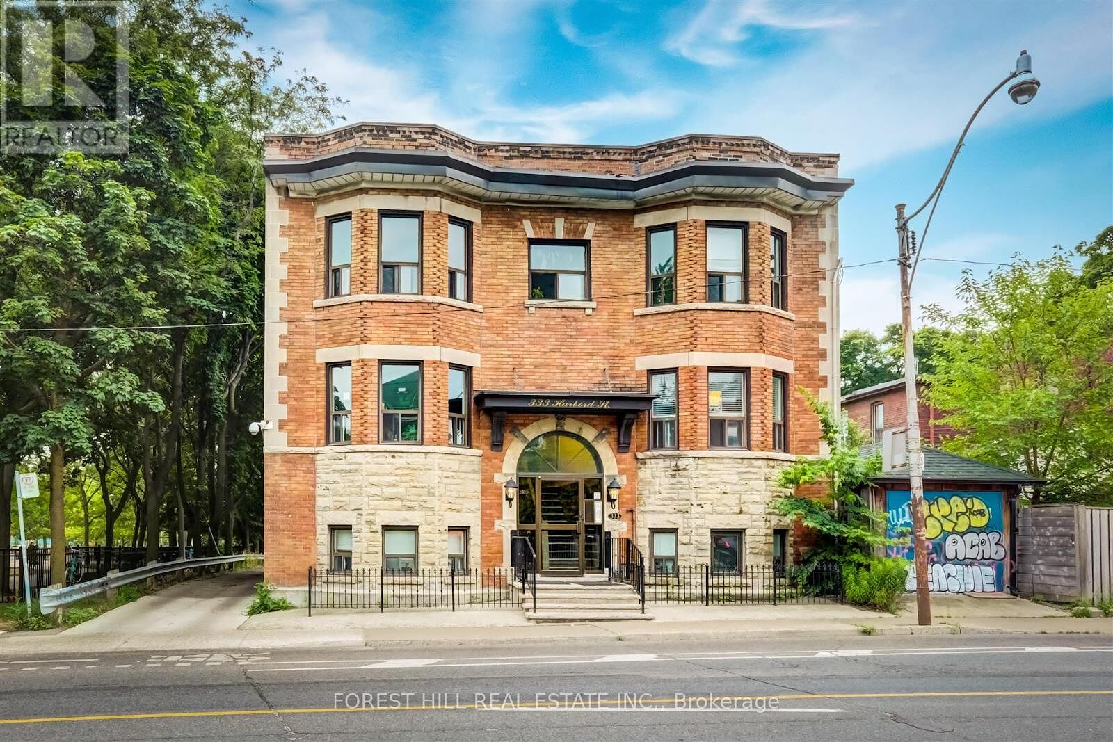 Toronto studio House for rent. Property photo: 638932-1