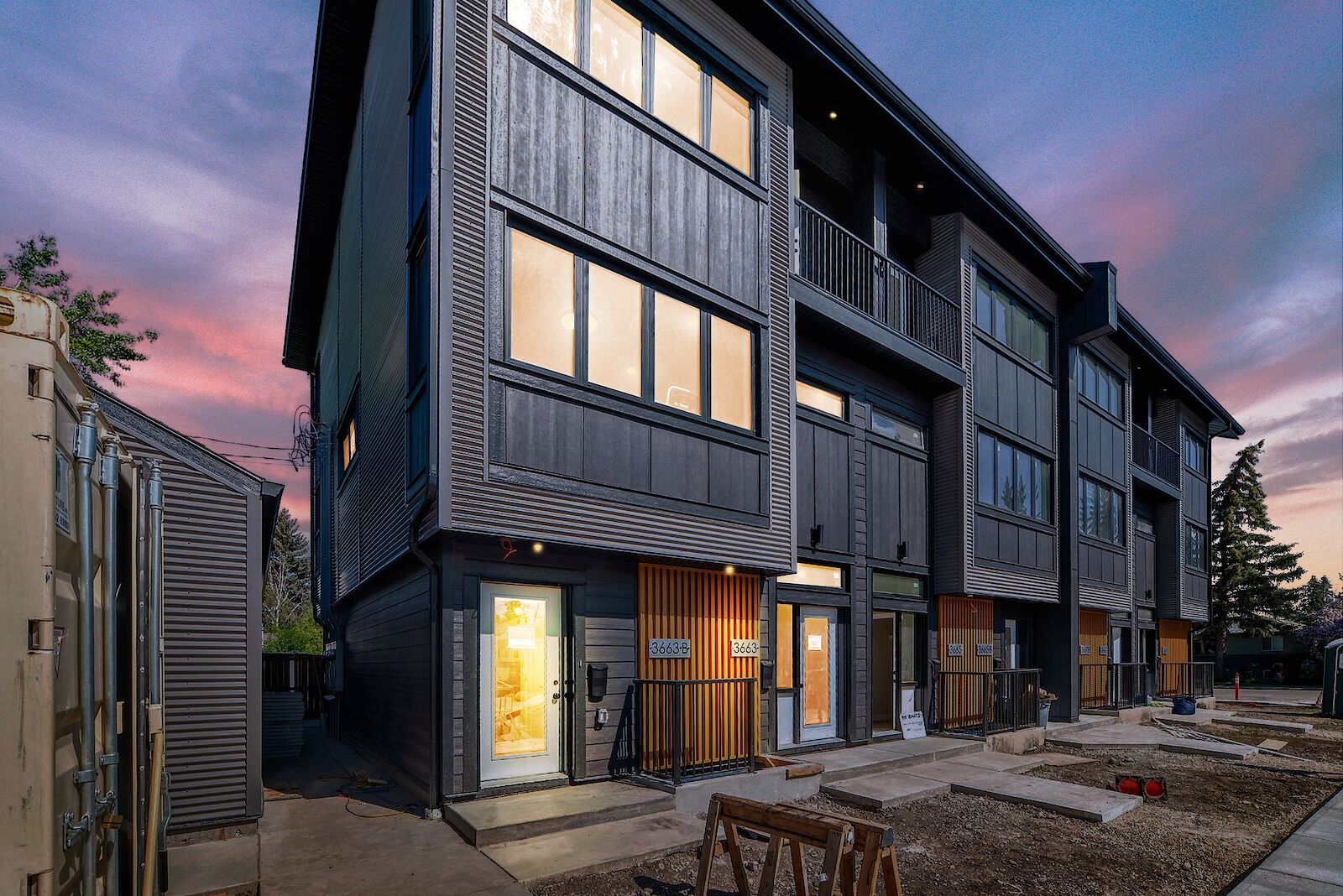 Calgary 3 bedrooms Townhouse for rent. Property photo: 638960-1