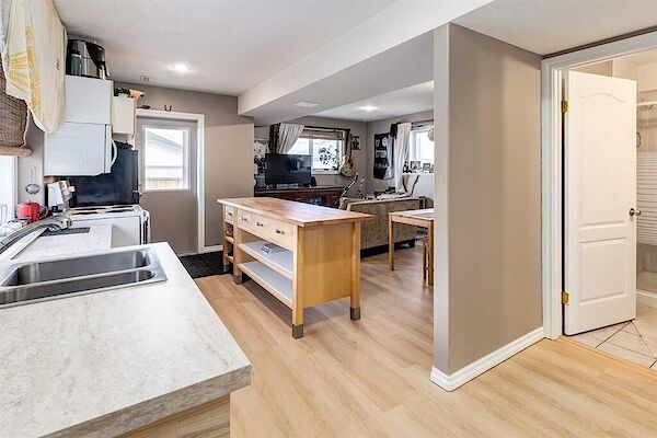 Calgary 1 bedroom Basement for rent. Property photo: 639053-2