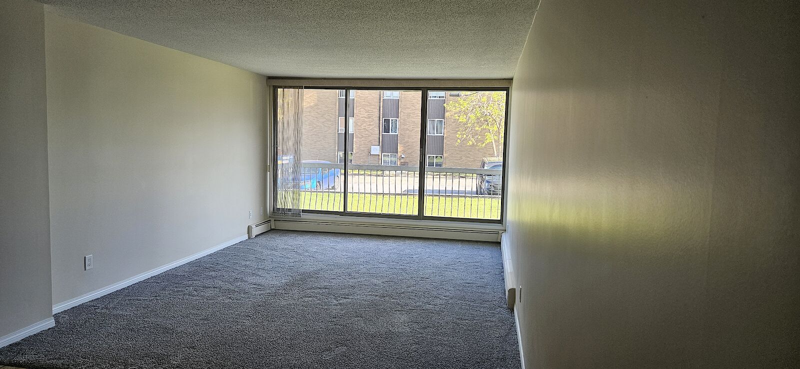 Calgary 2 bedrooms Apartment for rent. Property photo: 639090-1