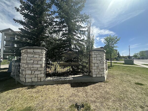 Okotoks 2 bedrooms Condo Unit for rent. Property photo: 639151-2