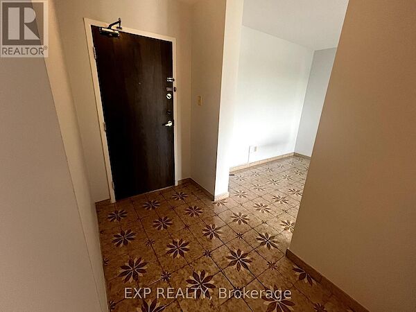 Toronto 2 bedrooms Apartment for rent. Property photo: 639167-2