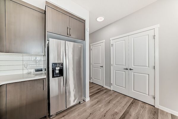 Edmonton 3 + Den bedrooms Duplex for rent. Property photo: 639175-3