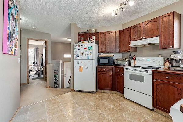 Calgary 2 bedrooms Main Floor for rent. Property photo: 639194-3