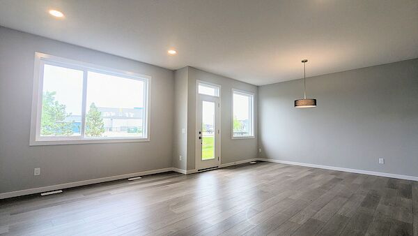 Leduc 3 bedrooms House for rent. Property photo: 639295-2