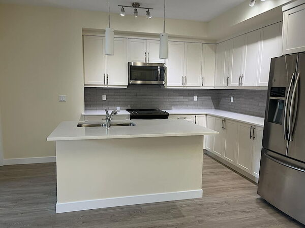 Calgary 2 bedrooms Condo Unit for rent. Property photo: 639319-3