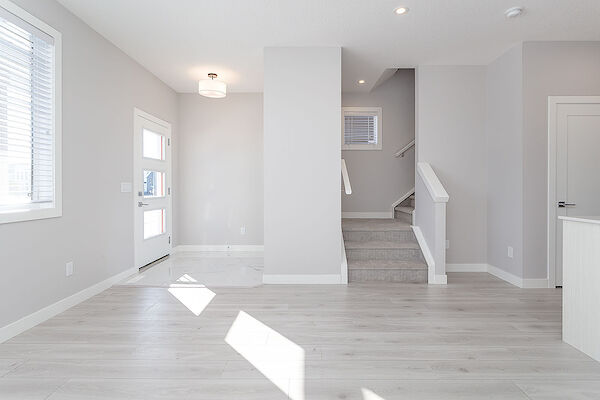 Calgary 3 bedrooms Main Floor for rent. Property photo: 639323-2