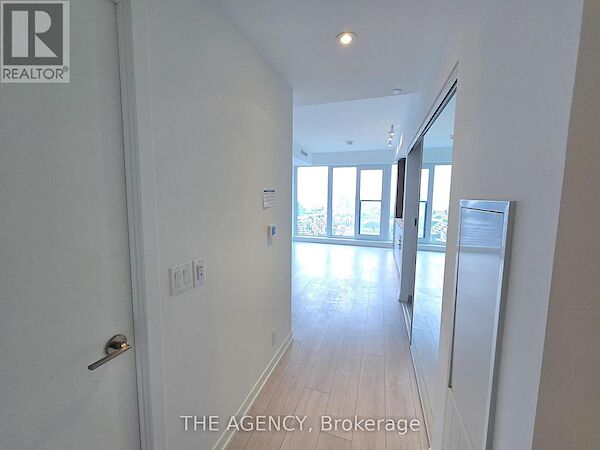 Toronto studio Apartment for rent. Property photo: 639339-2