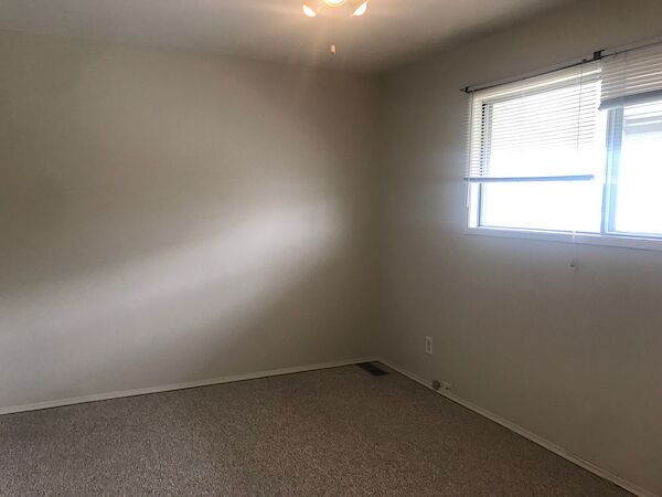 Edmonton 3 bedrooms Townhouse for rent. Property photo: 639380-3