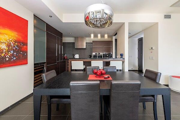 Calgary 1 bedroom Condo Unit for rent. Property photo: 639460-3