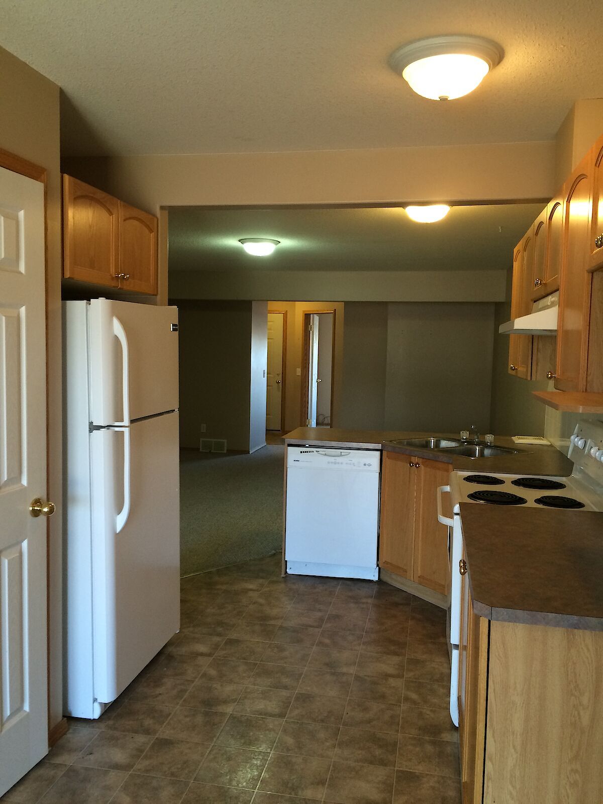 High River 2 bedrooms Townhouse for rent. Property photo: 639464-1