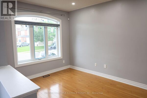 Brampton 4 bedrooms Townhouse for rent. Property photo: 639474-2