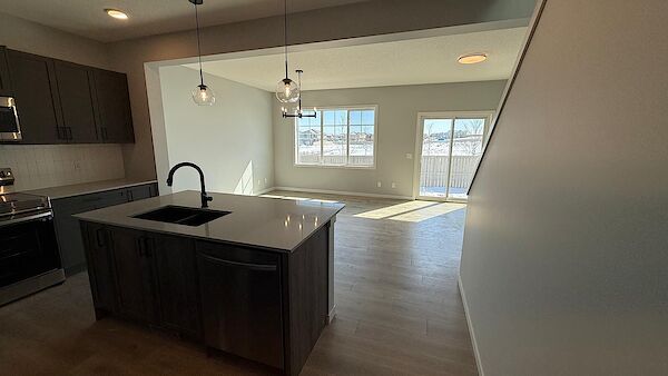 Airdrie 3 bedrooms House for rent. Property photo: 639510-3