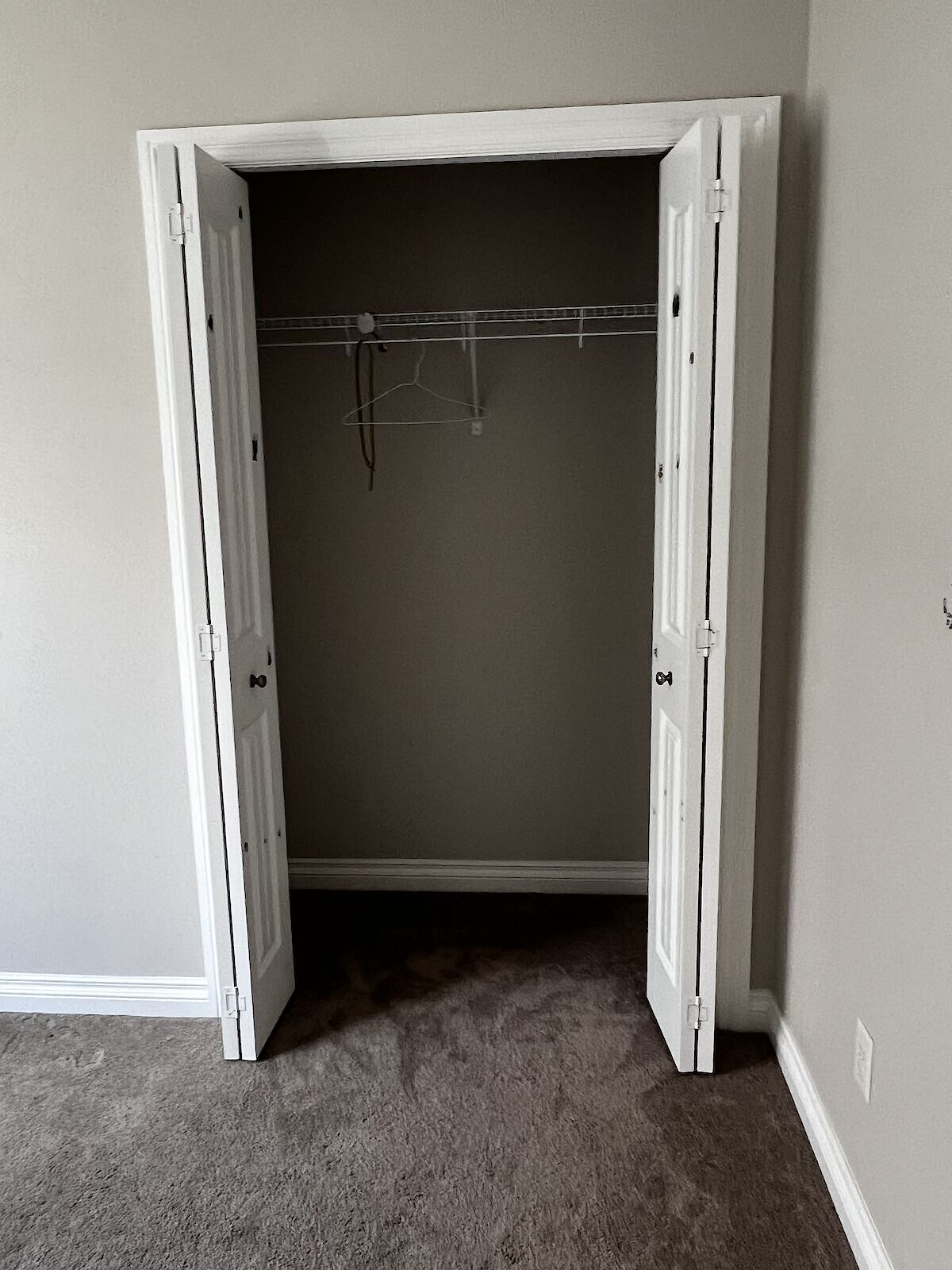 Calgary 2 + Den bedrooms Basement for rent. Property photo: 639520-1
