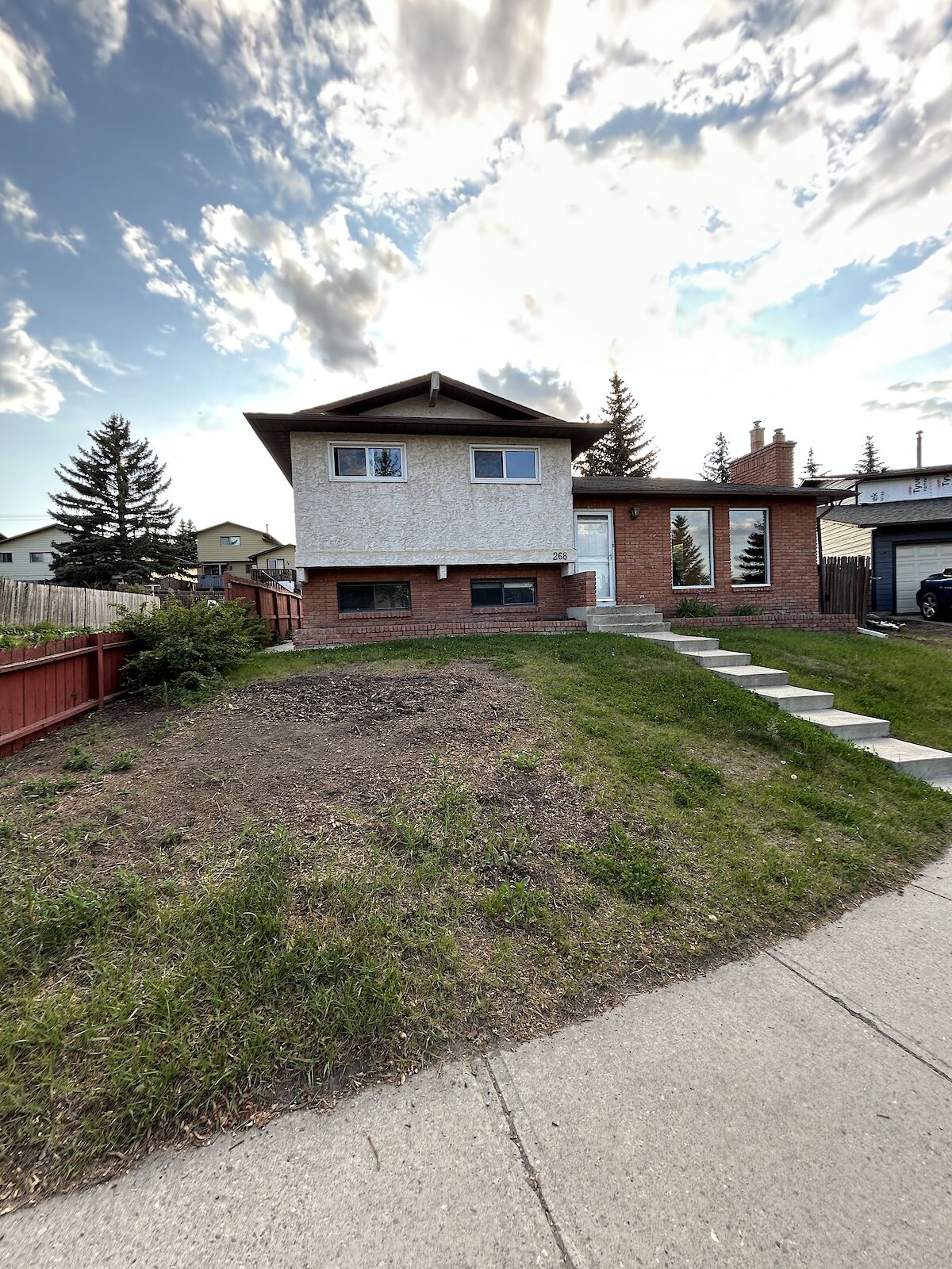 Calgary 3 bedrooms Main Floor for rent. Property photo: 639587-1