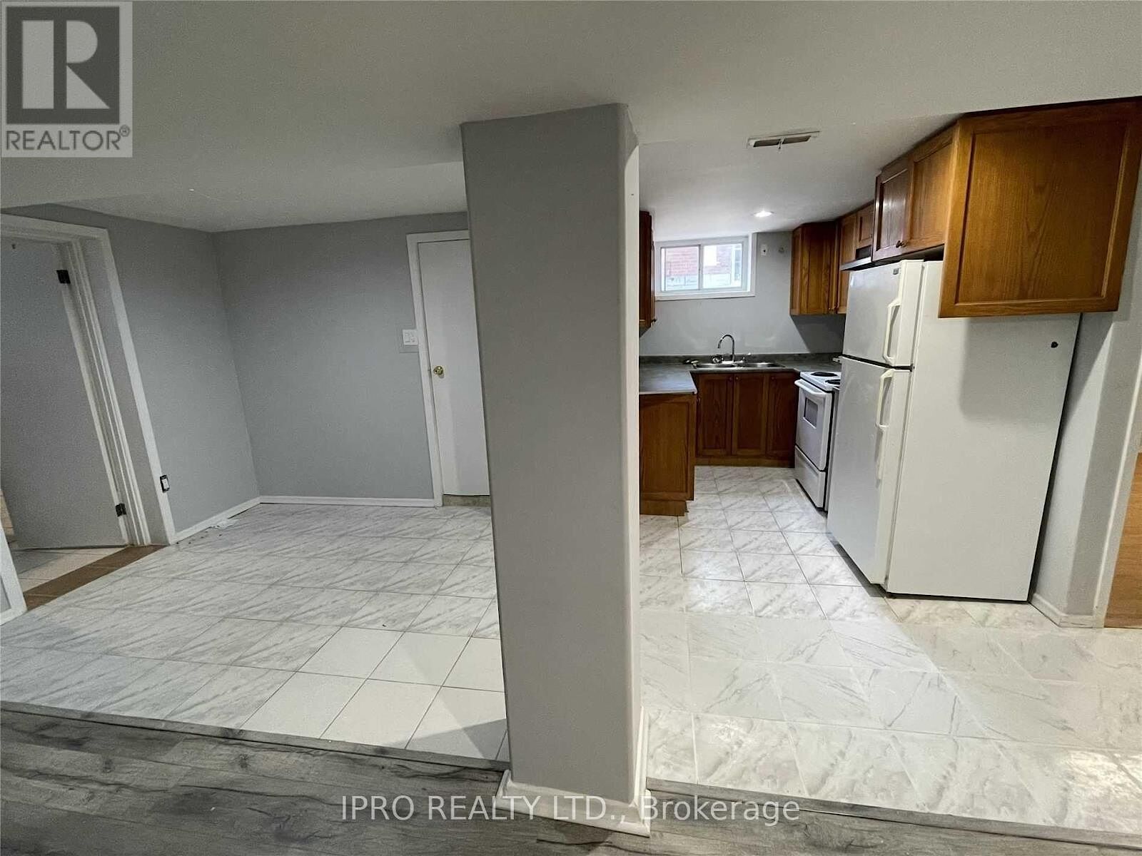Toronto 3 bedrooms House for rent. Property photo: 639627-1