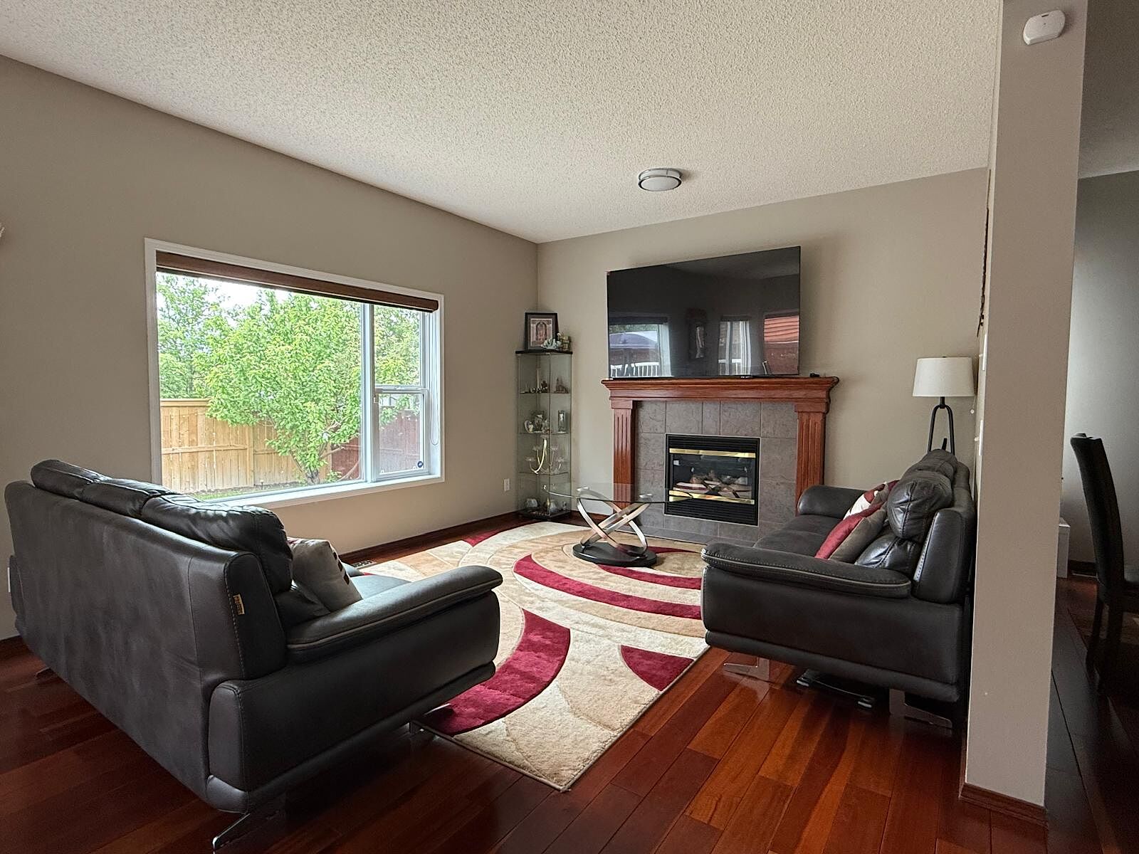 Calgary 6 bedrooms House for rent. Property photo: 639640-1