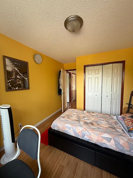 Calgary 6 bedrooms House for rent. Property photo: 639640-3