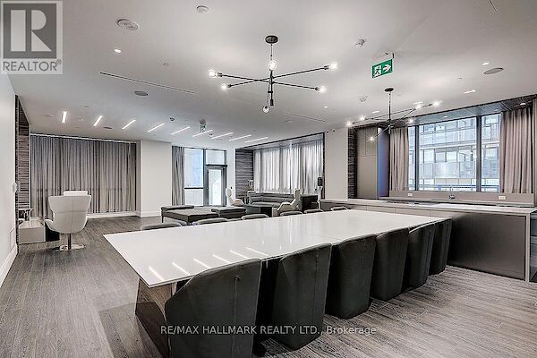 Toronto 2 bedrooms Apartment for rent. Property photo: 639658-2