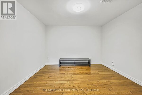 Oshawa 2 bedrooms House for rent. Property photo: 639660-3
