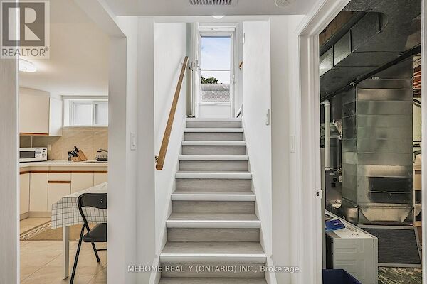 Oshawa 2 bedrooms House for rent. Property photo: 639660-2