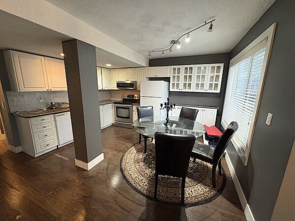 Calgary 2 bedrooms Basement for rent. Property photo: 639663-2