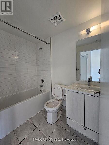 Toronto 2 bedrooms Apartment for rent. Property photo: 639671-2