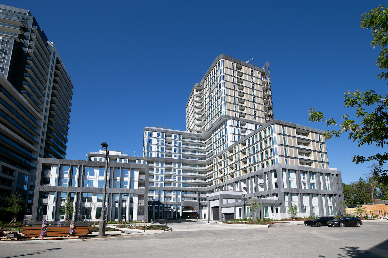 Oakville 1 bedrooms Condo Unit for rent. Property photo: 639736-1