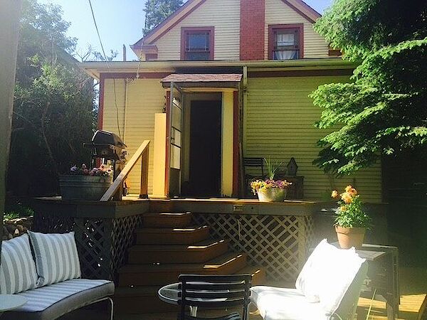Calgary 2 bedrooms House for rent. Property photo: 639773-2